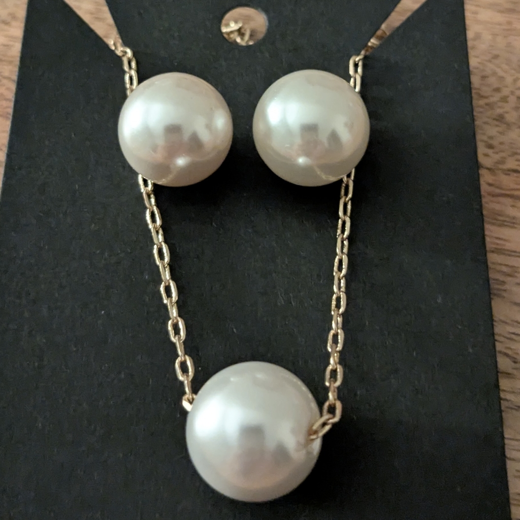2 For $20 Elegant Gold And Cream Faux Pearl Jewelry Set